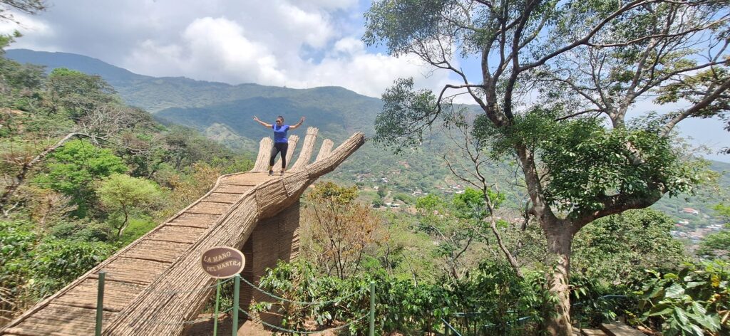 La Mano del Mantra at Hacienda La Chimba